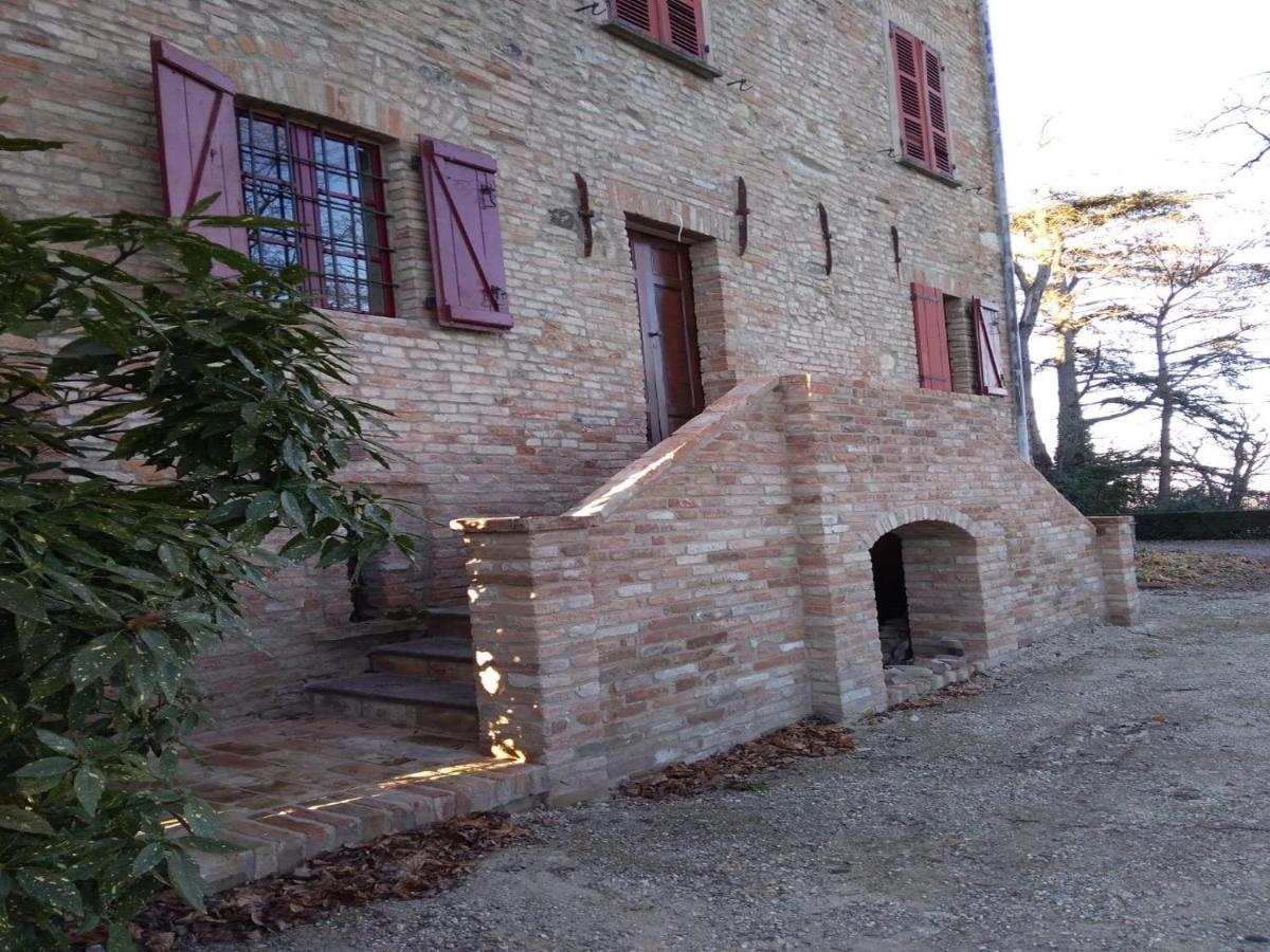 Belvilla By Oyo Castello Di Robella Esterno foto